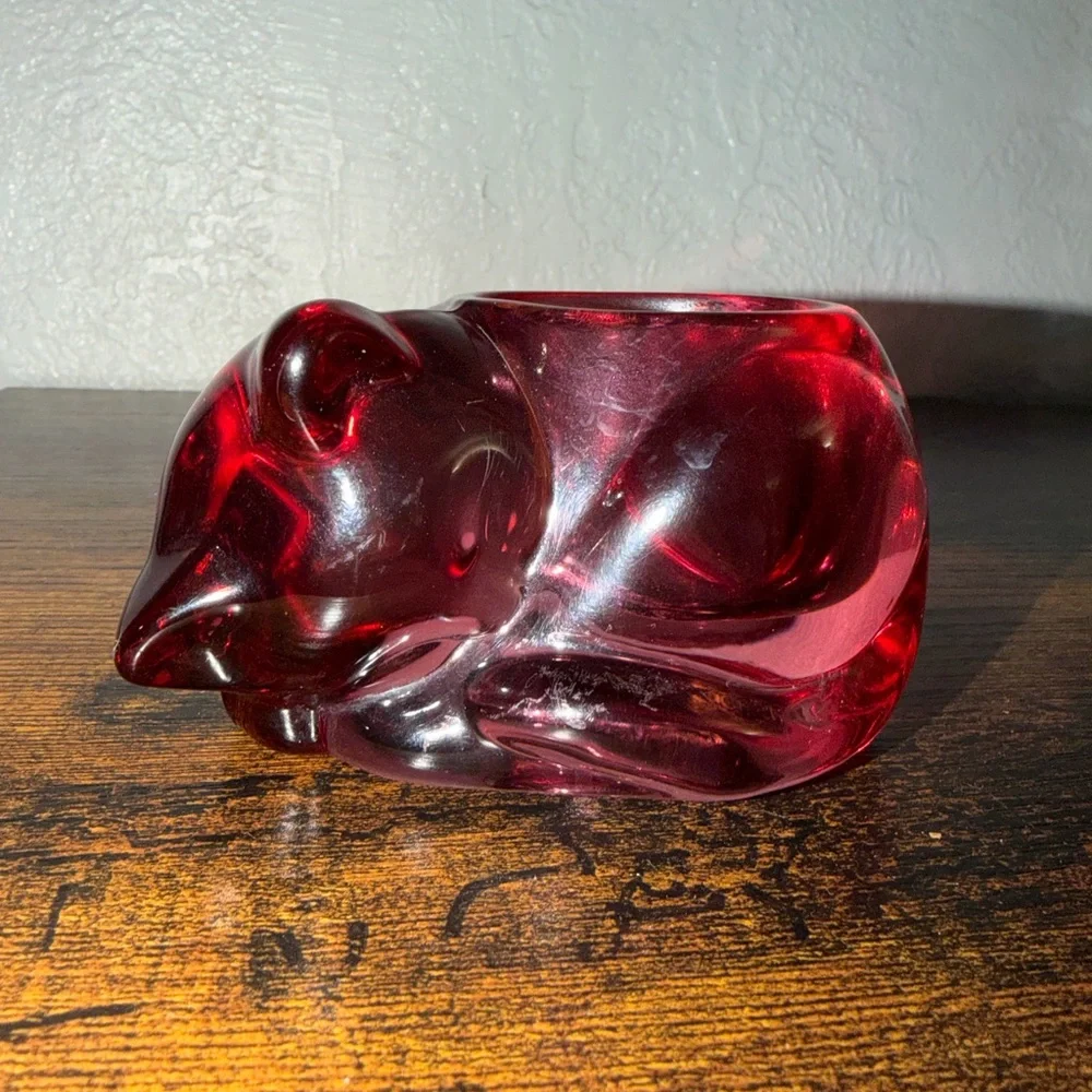 Vintage Indiana glass cat votive candle holder in cranberry pink 80’s decor - Picture 6 of 7
